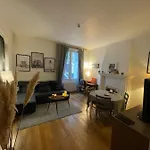 Paris : Superb Appartement De 47M2