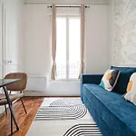 Niepce - Blue Flat Next To Avenue Du Maine