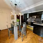 Appartement Moderne - Champs Elysees Haussmann