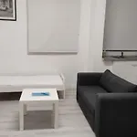 Nice Flat Near Gare Du Nord O Gare Du L Est Free Wi-Fi And Netflix