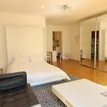 9 Rue François Miron