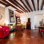 Veeve - Rustic Allure