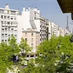 Appartement 2 Pieces Avec Vue Tour Eiffel