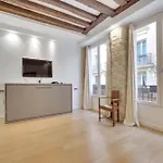 Marais - Appartement Parisien Pour 5 Personnes