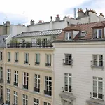 20 M Cocoon In The Heart Of The Marais