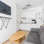 Cosy Parisian Apartment - St Lazare South Pigalle
