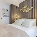 Stylish 2 Bedroom Near Montmartre Sacre Coeur