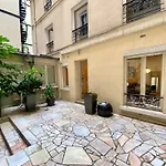 Appartement Tres Calme Sur Cour - Cardinet