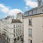 Charming Studio Center Of Paris