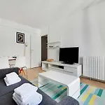 Bright Flat - 1Br 4P - Javel