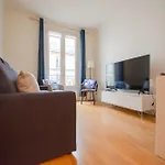 Cia - Trocadero, Cosy & Cute Flat