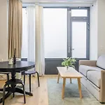 Enjoy In A Lovely Nest With Modern Design