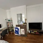 Charming Flat At The Heart Of Paris