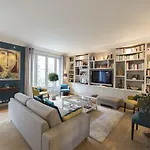 Veeve - Sophistication On Mozart Avenue