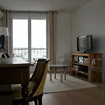 Etoile -2 Pieces-Vue Panoramique-Paris 16