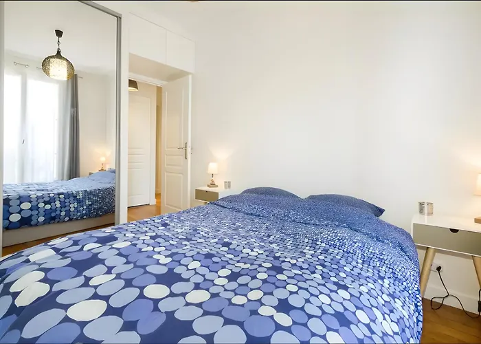 Appartement 2 Pieces Avec Vue Tour Eiffel