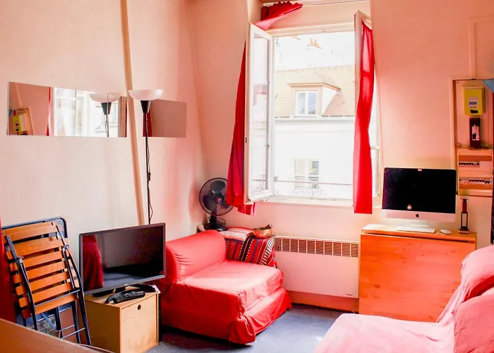 20 M Cocoon In The Heart Of The Marais