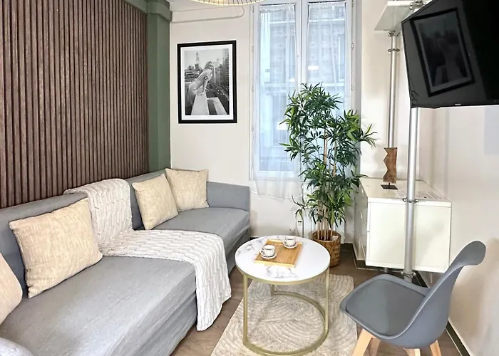 Cosy Flat Near Montparnasse