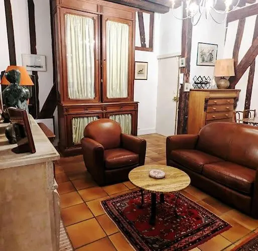 Appart Authentique Et Confortable - Marais