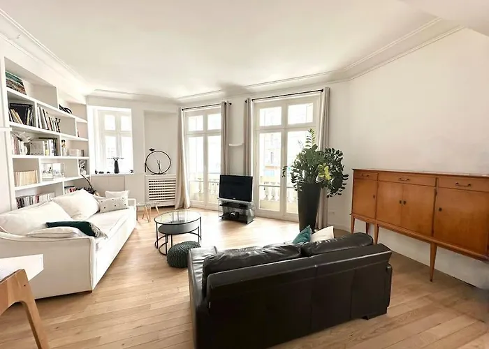 Grand Appartement Elegant - Vue Tour Eiffel