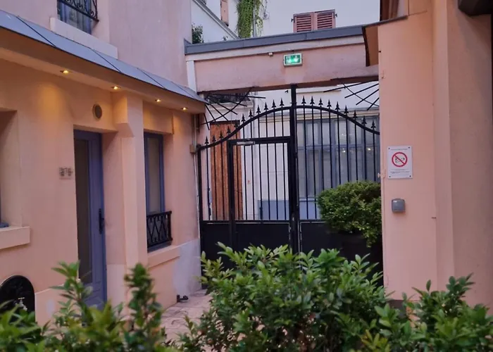 Hotel De L\'Horloge