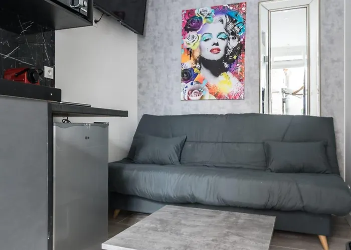 Cozy Studio In The Heart Of Paris