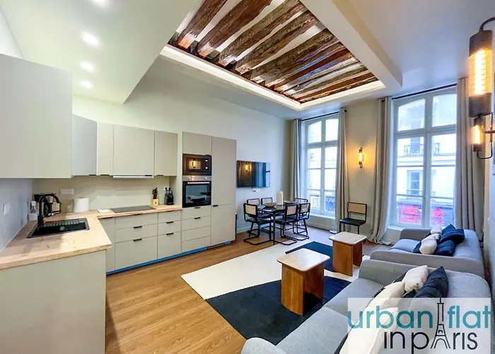Urban Flat 188 - Stunning 4 Bedroom Flat In Paris