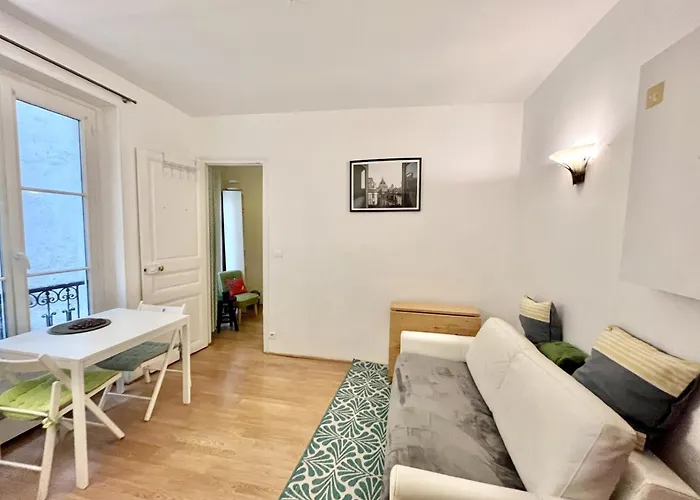 Paris Center Quarter Latin Nice 1 Bedroom