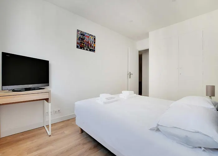 Bright Flat - 1Br 4P - Javel