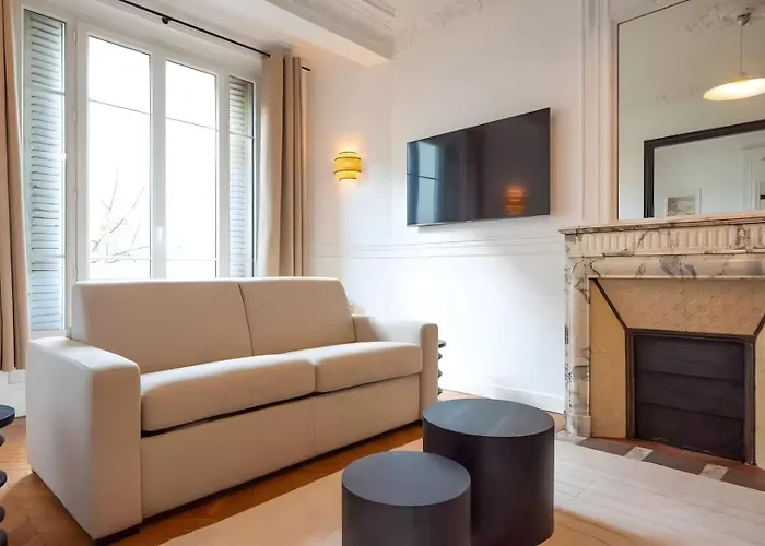 Tbs 318 - Superb Apartment With Eiffel Tower View