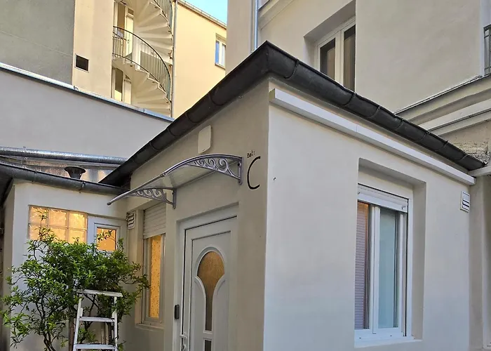 Studio Maisonnette Parisien