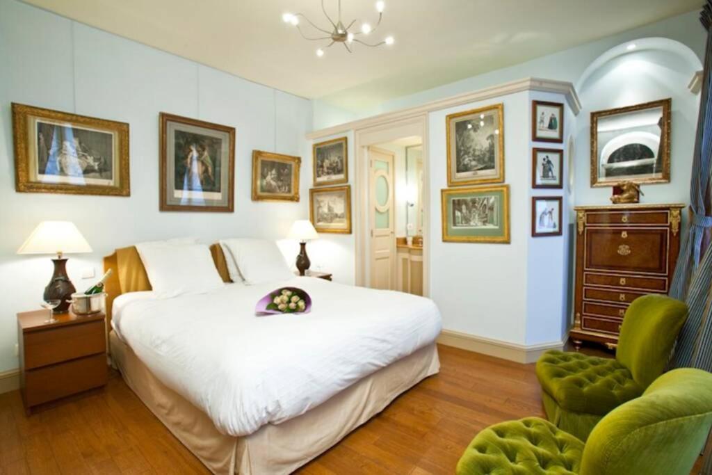 Apartment Champs-élysées Luxury Champagne Haven