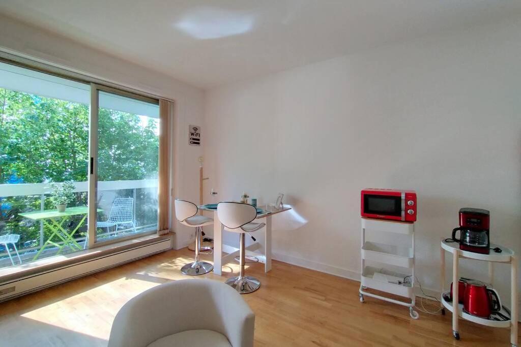 Chic Studio Champs-elysees Apartment *
