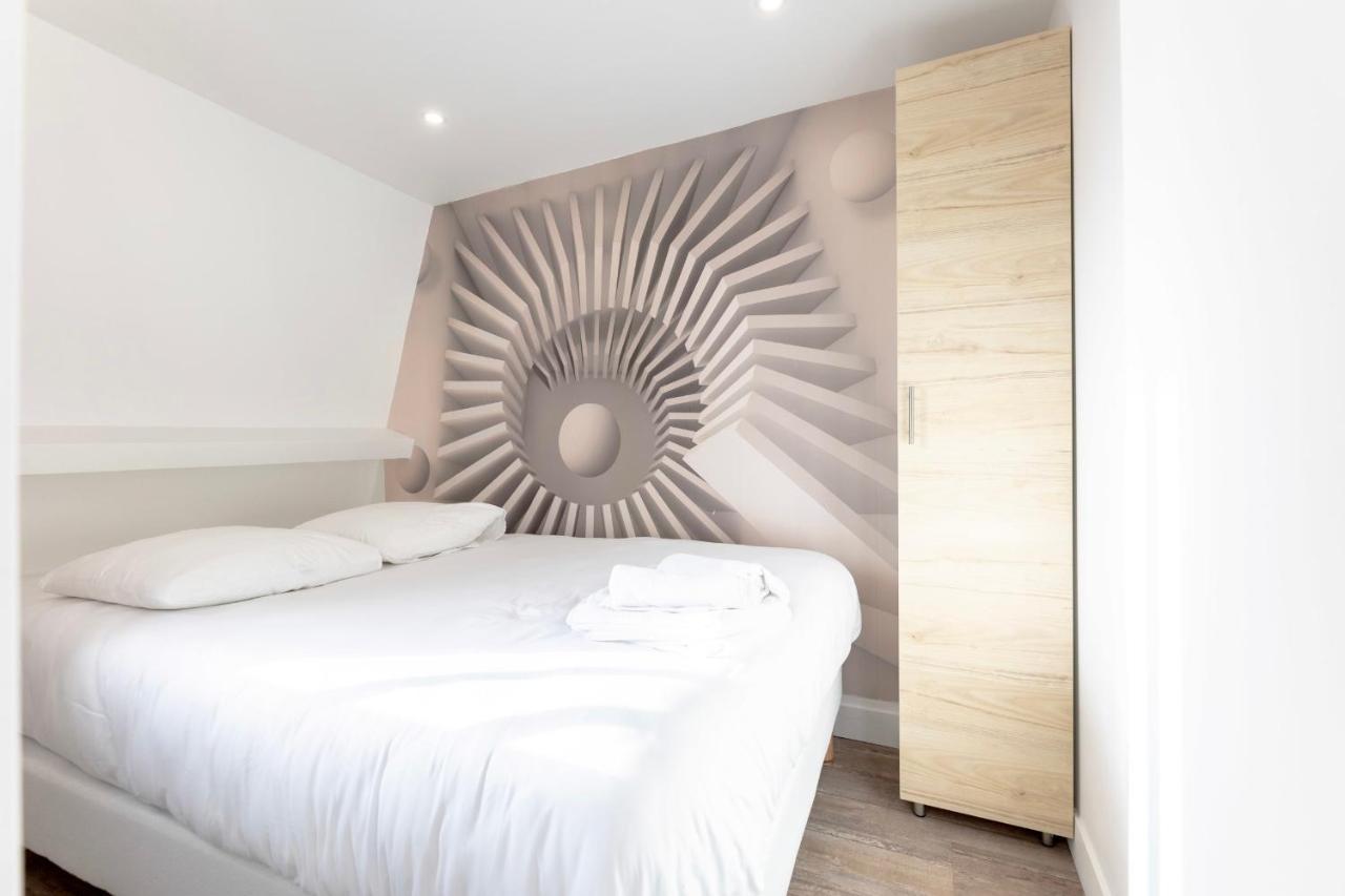 Appartement Amazing Under The Roof In 8th Paris