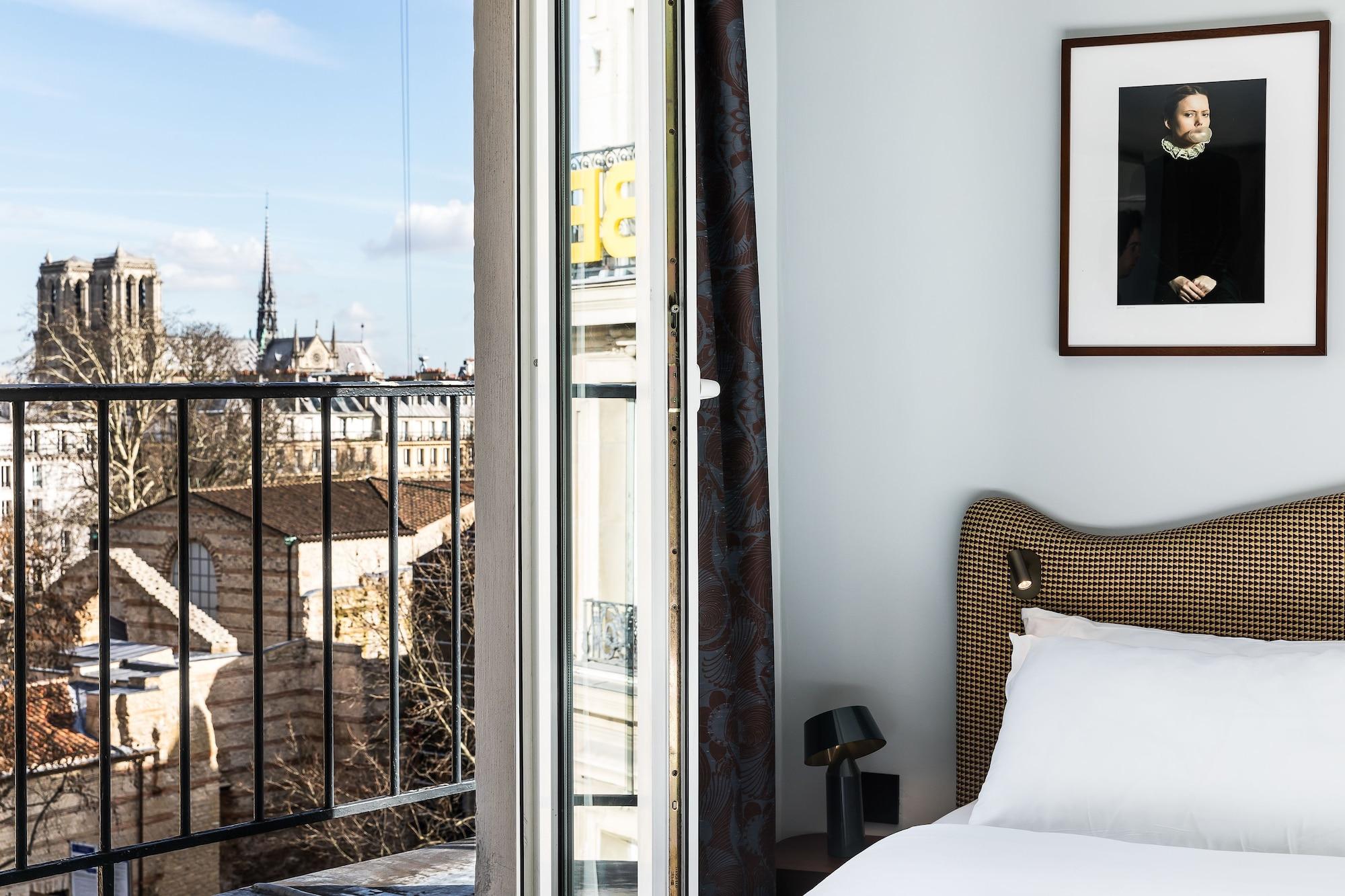 Belloy Saint Germain Hotel