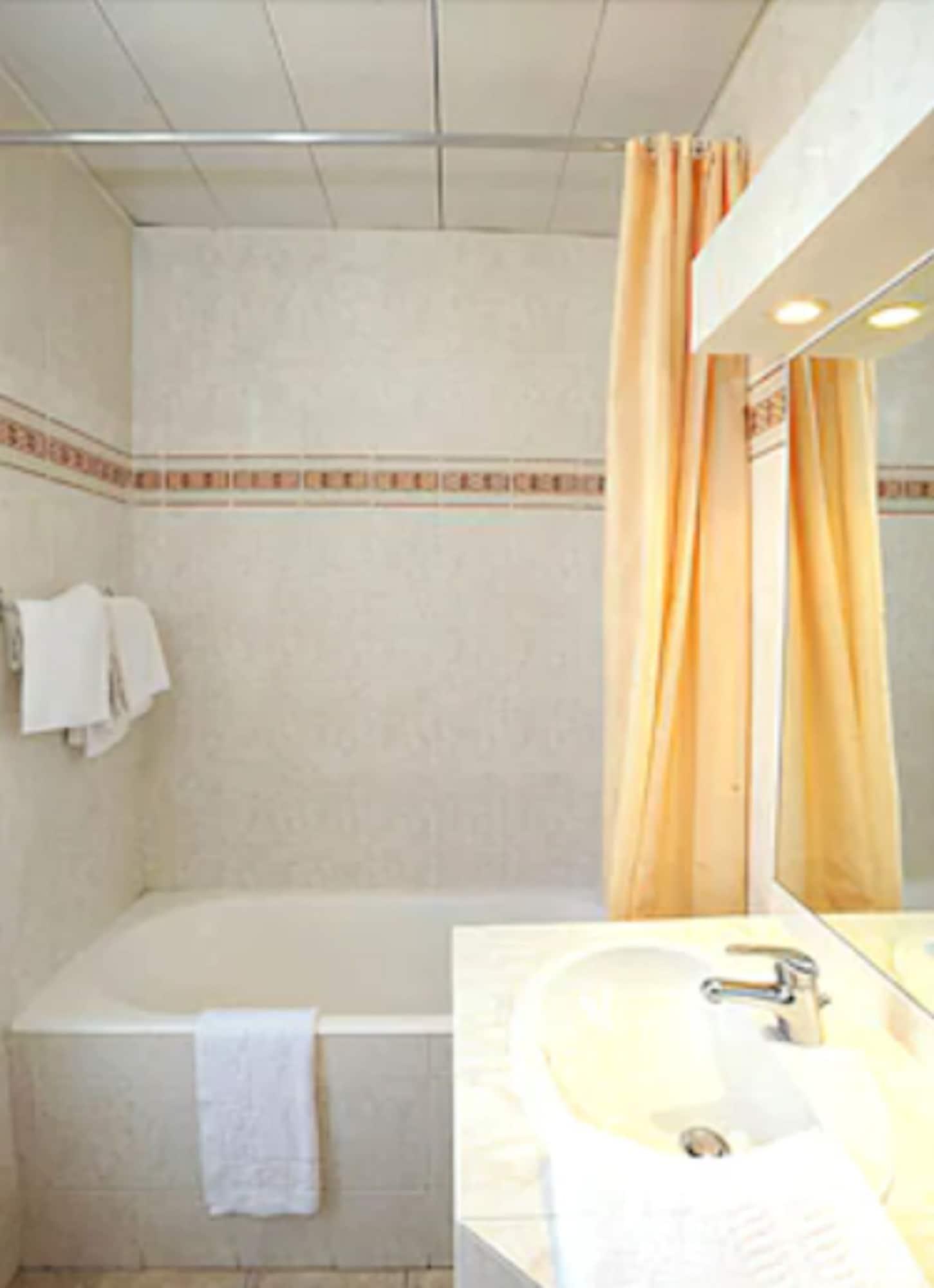 Auriane Porte De Versailles Hotel