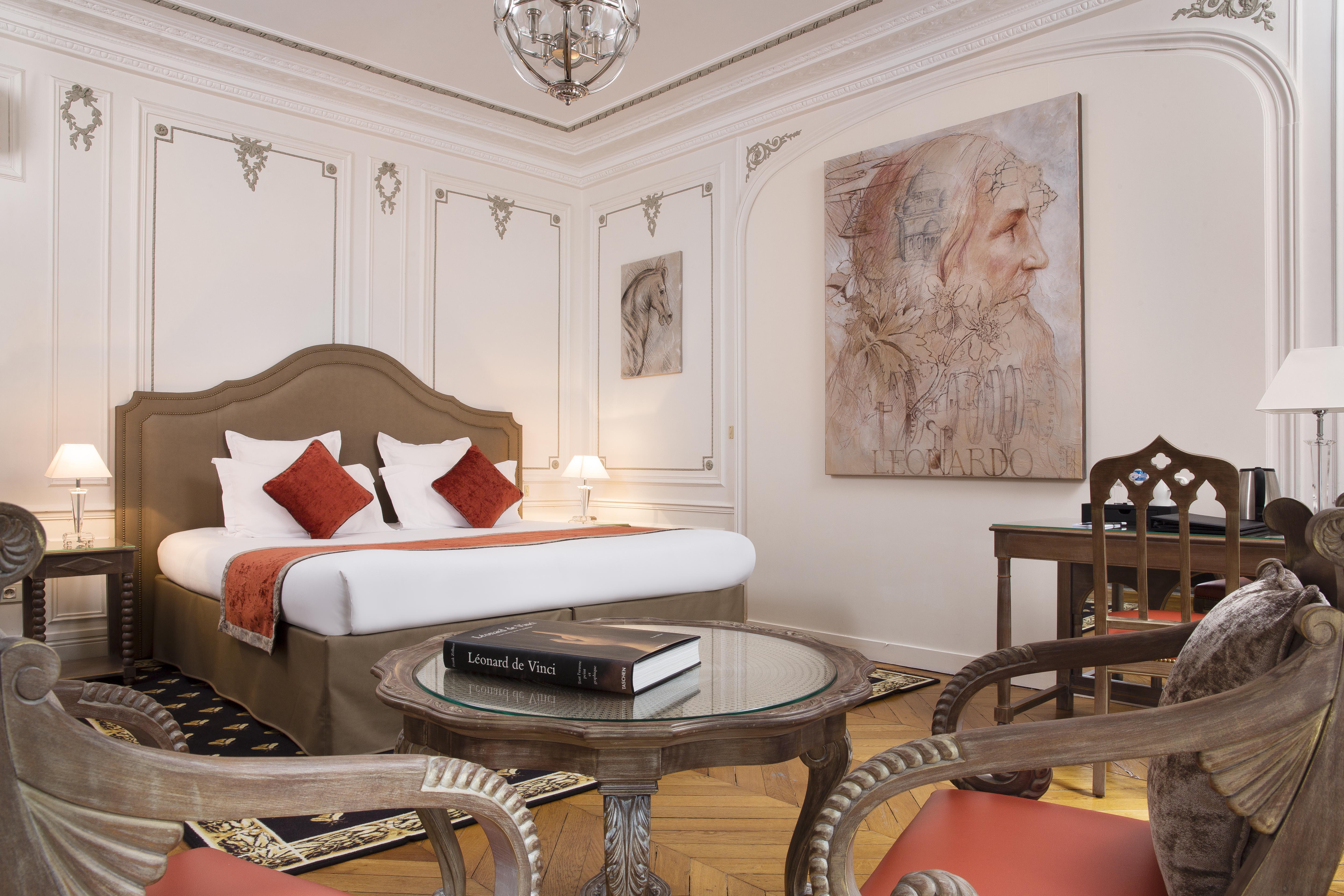 Hotel & De Latour Maubourg