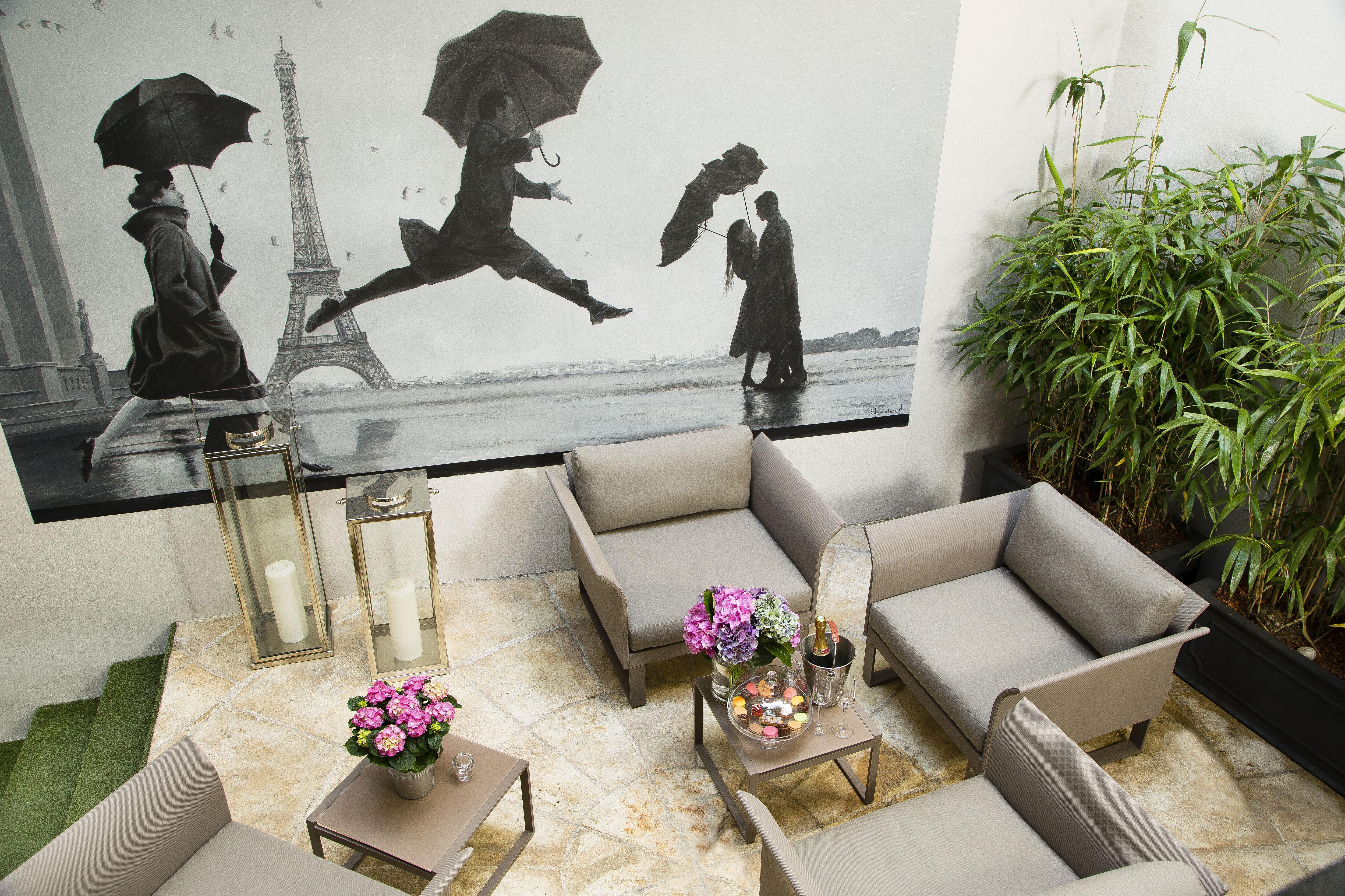 & De Latour Maubourg Paris