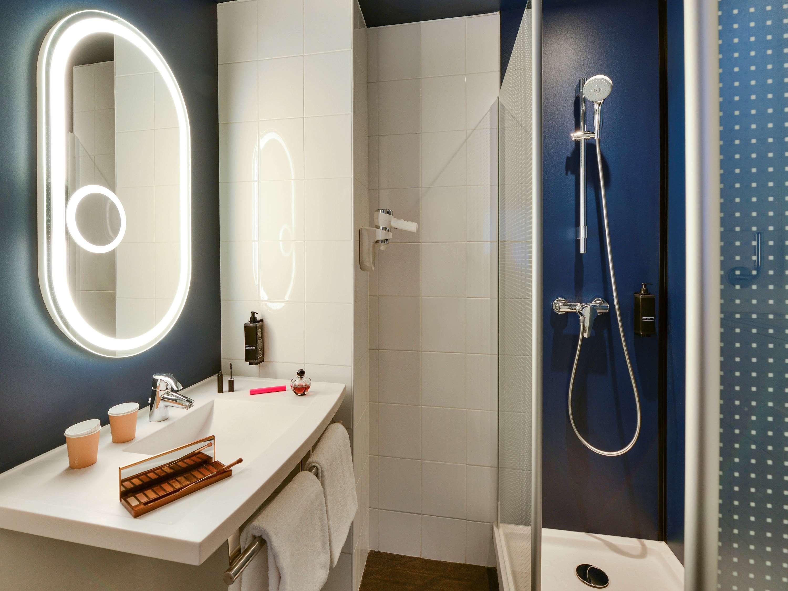 Hotel Ibis Gare De L Est 10eme 3*