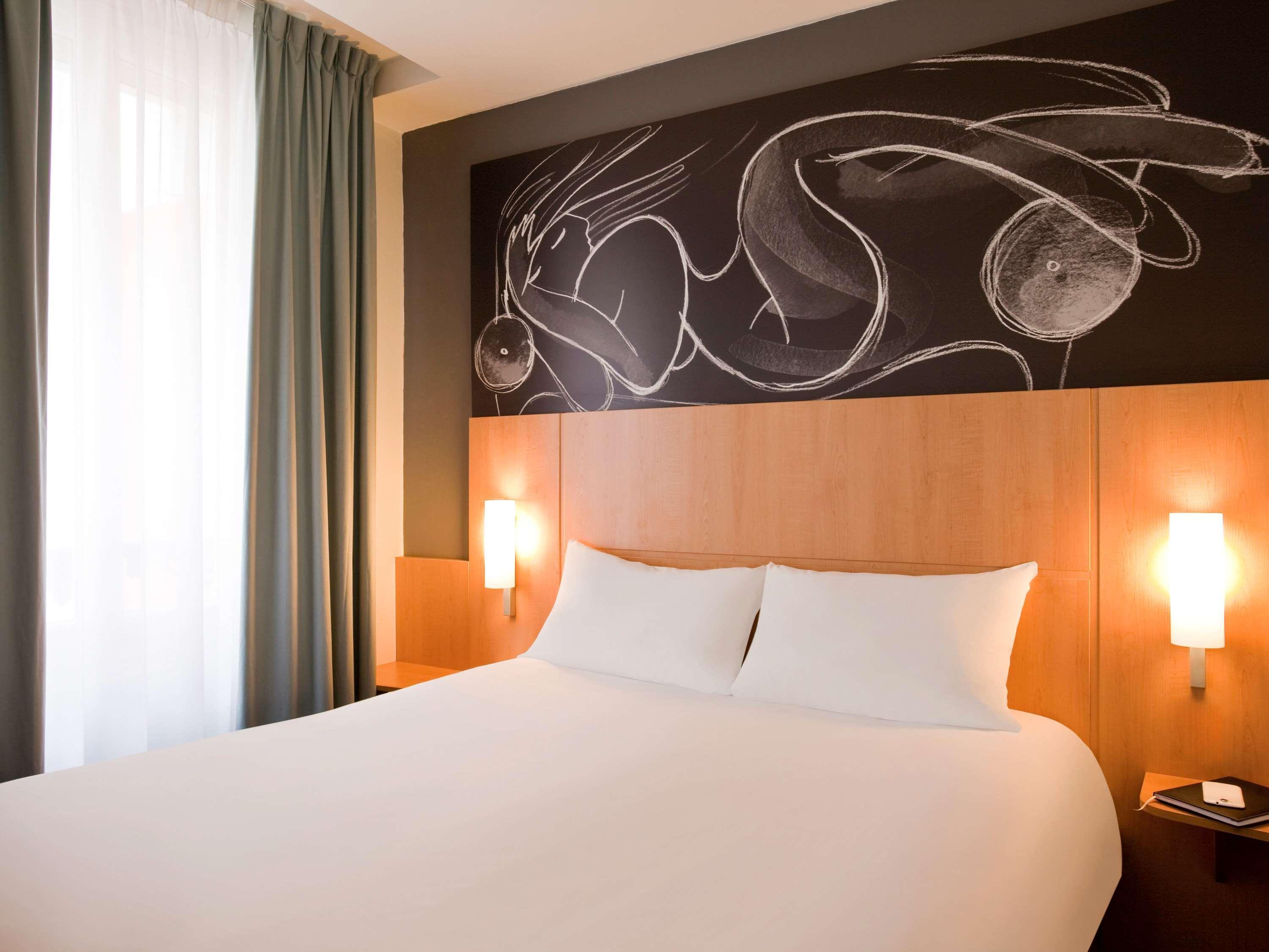 Hotel Ibis Gare De L Est 10eme