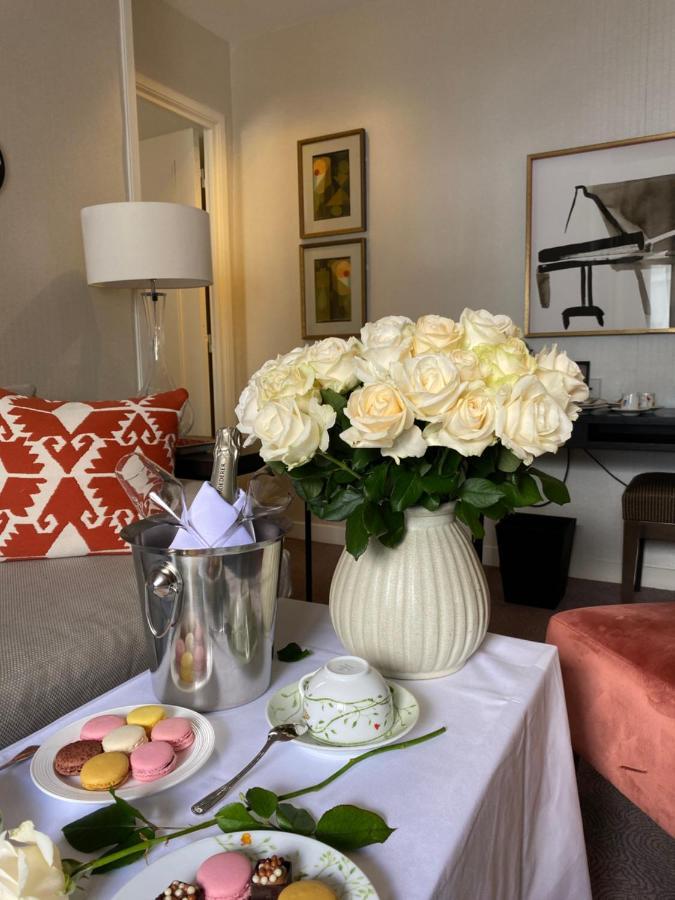 Balmoral Champs Elysees Hotel Paris