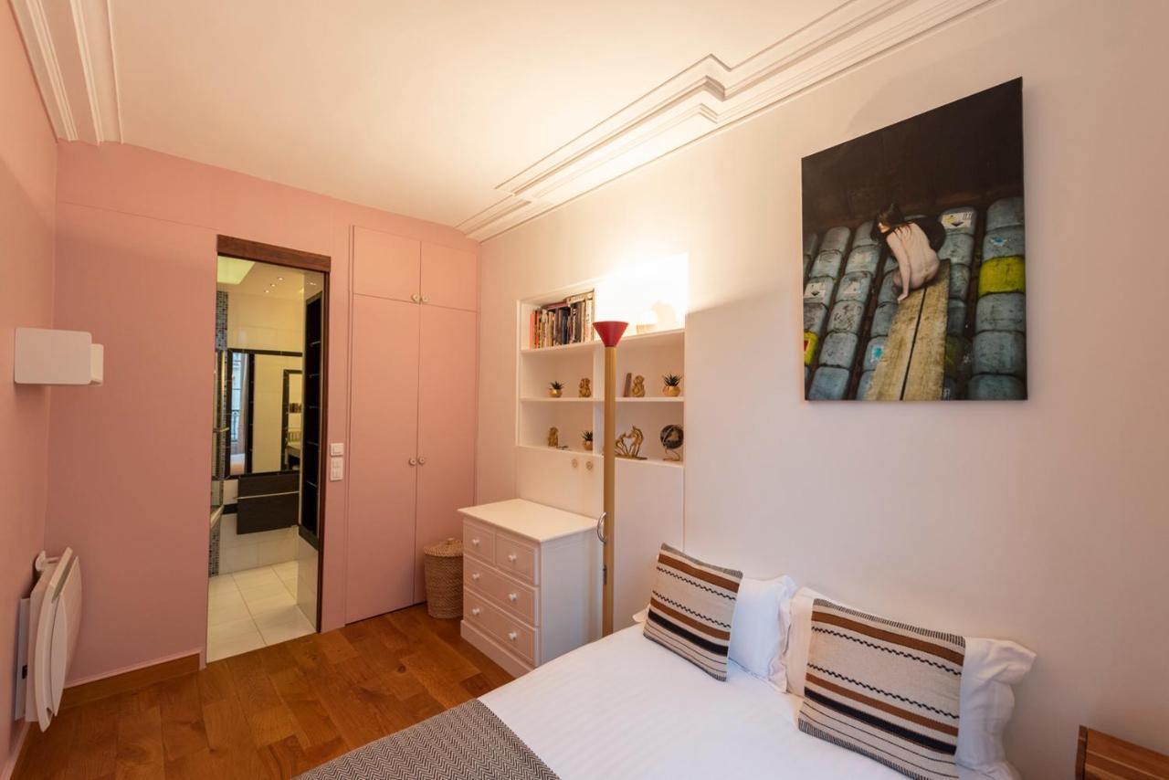 Apartment Artirama Paris