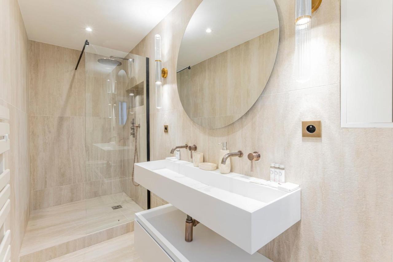 Stunning & Newly Refurbished Apartment