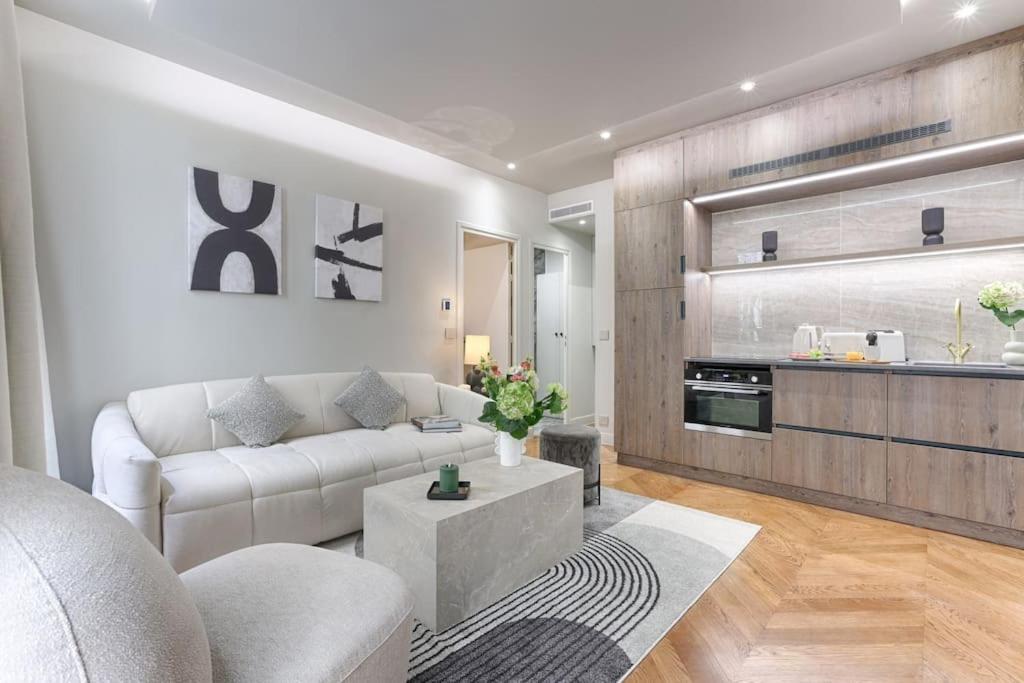 Apartment Mykeypers Great Luxury Flat 1br/4p - Champs Elysees
