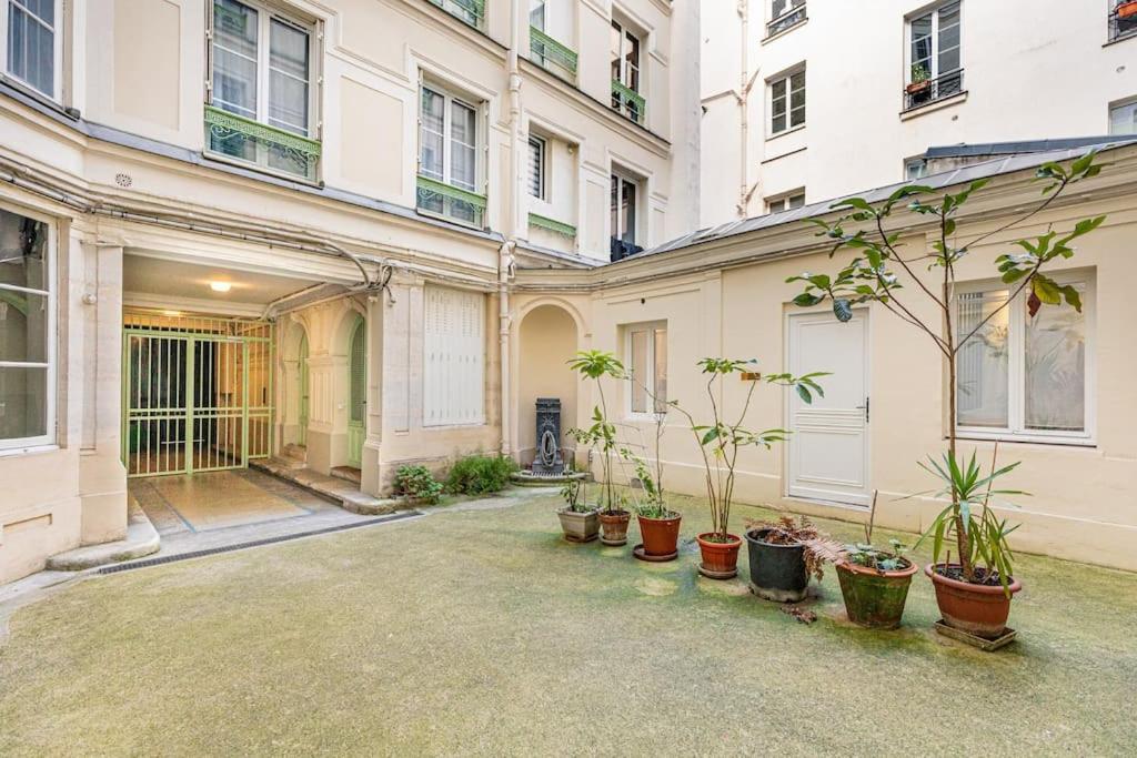 Lovely In The Heart Of Apartment Paris
