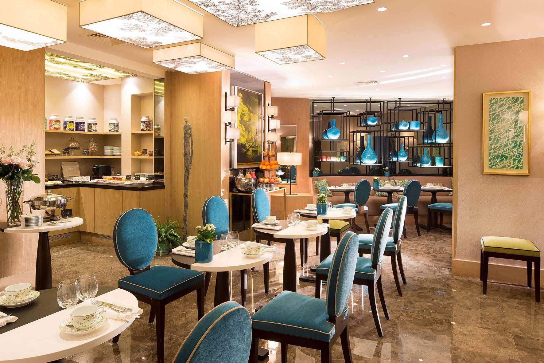 Hotel Balmoral Champs Elysees 4*