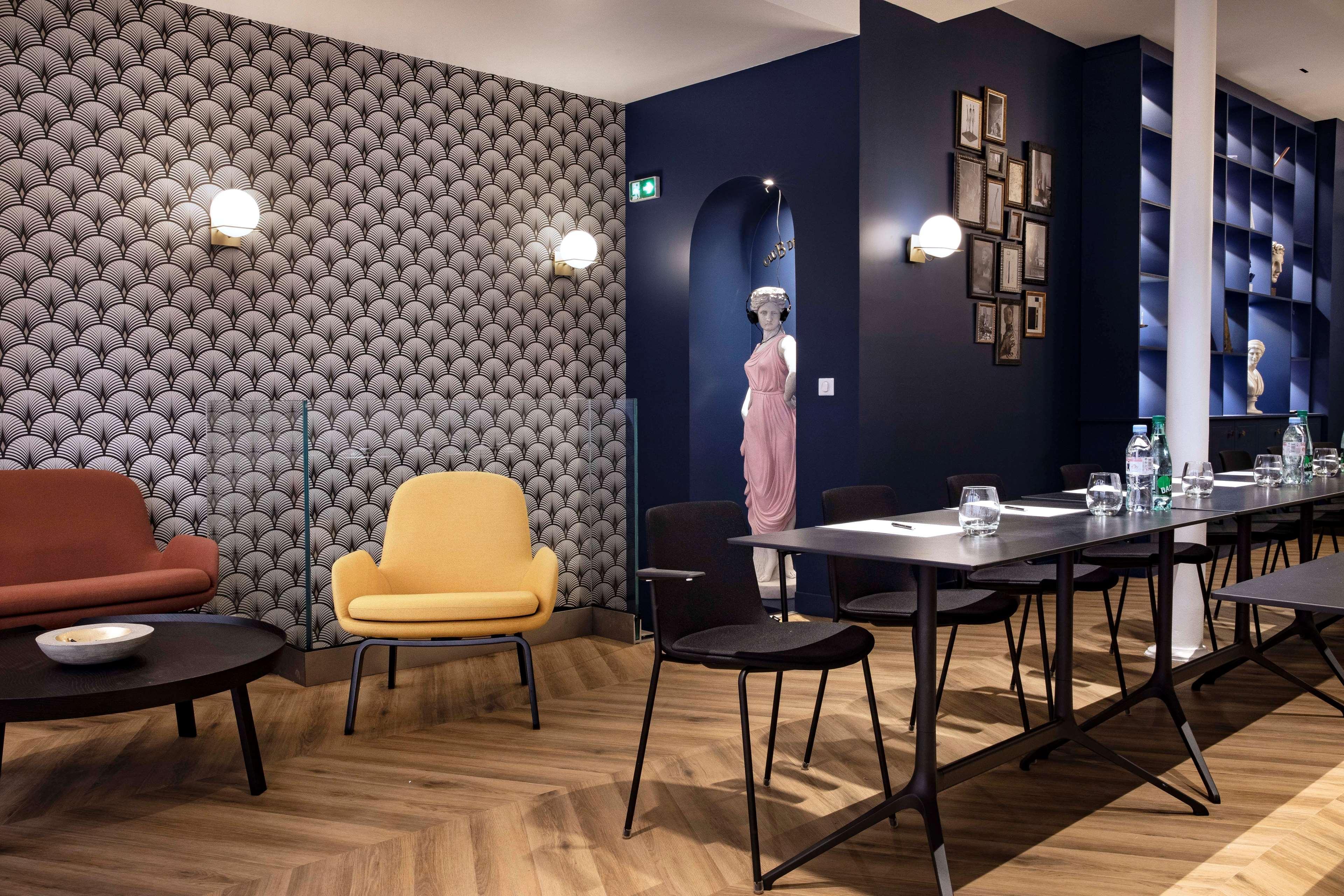 Balmoral Champs Elysees Hotel 4*