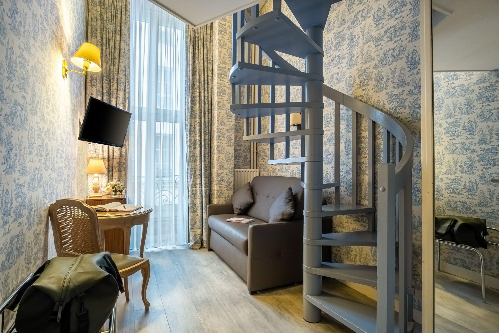 Baudelaire Opera Hotel