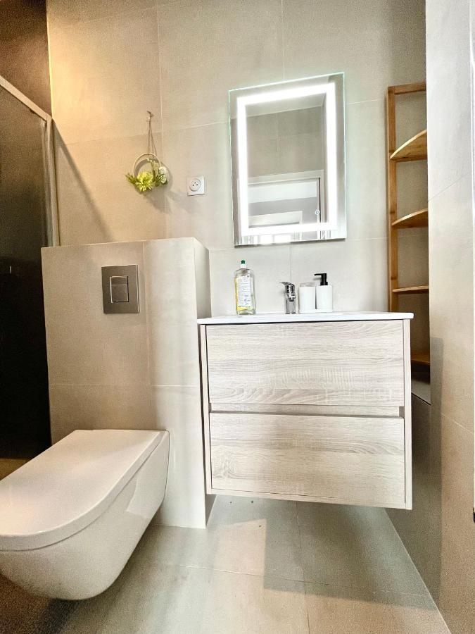 Apartment Dream Dwell Paris-haussmannien In The 7th 400m To Eiffel Tower Paris