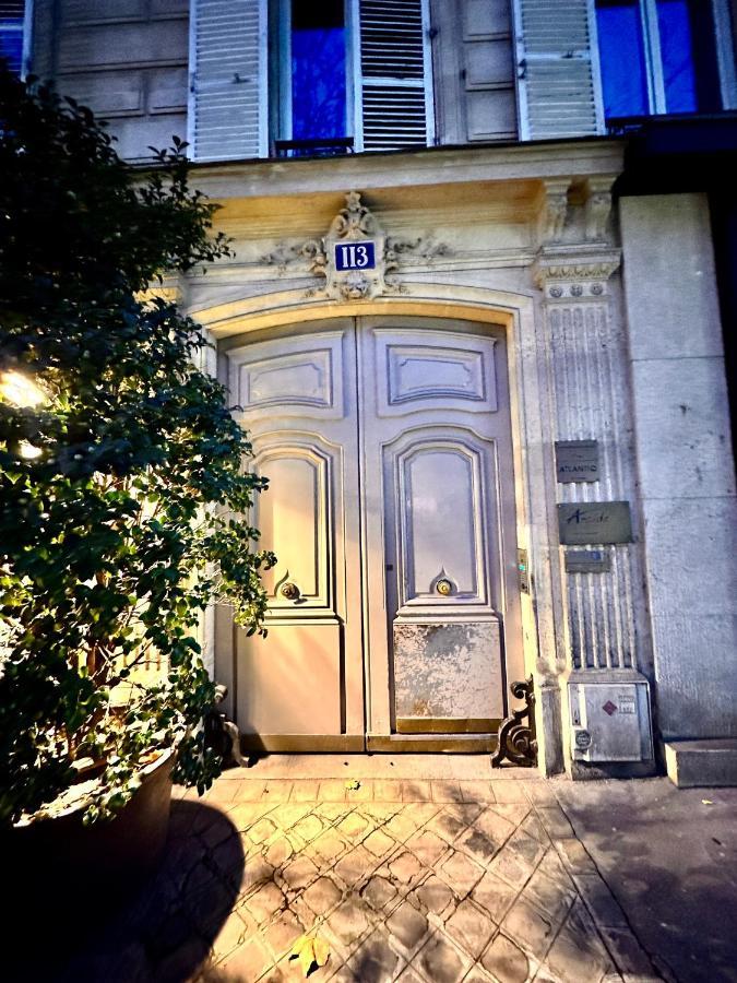 Moderne - Champs Elysees Haussmann * Paris